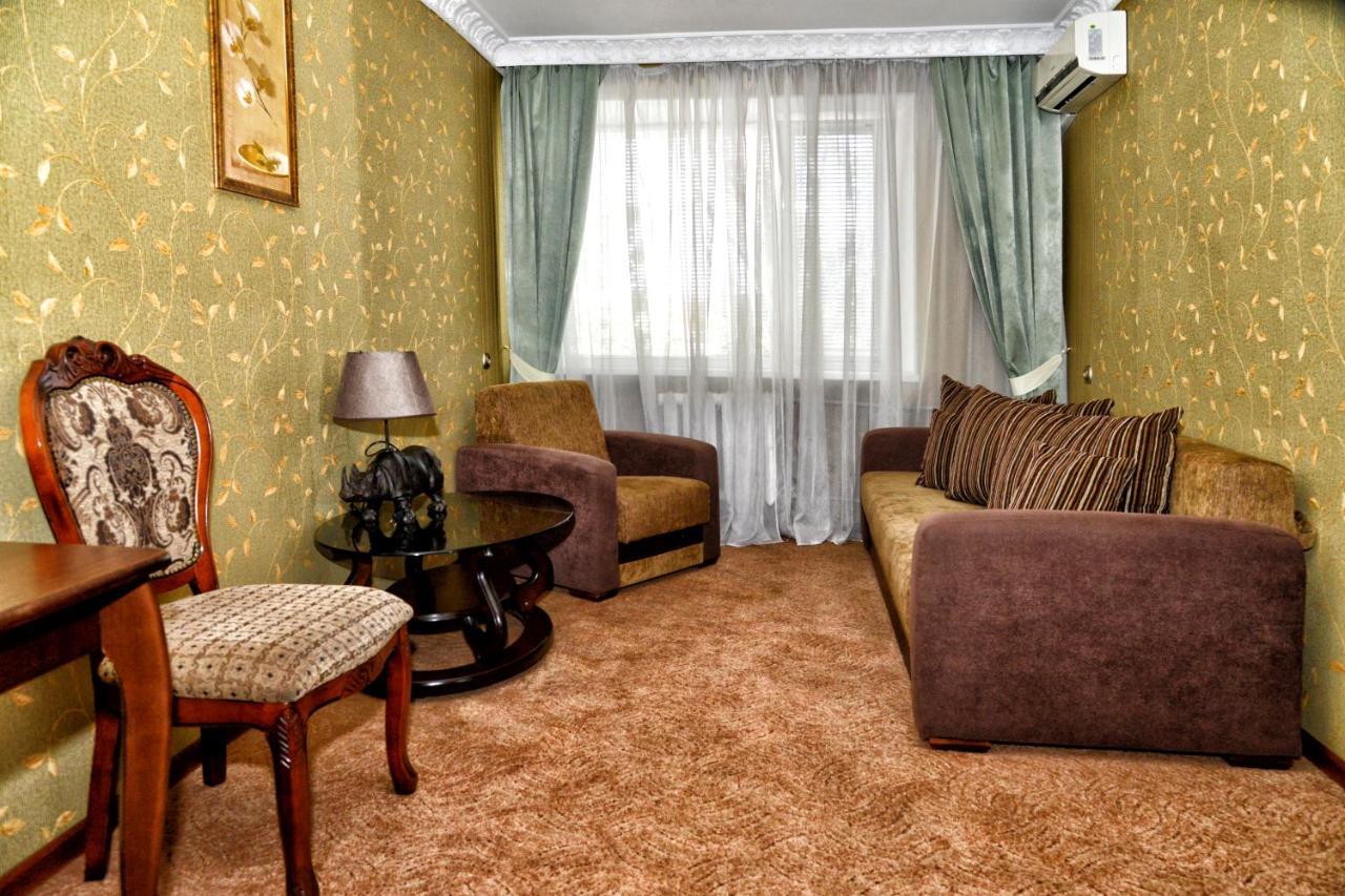 Green City Hotel ムィコラーイウ エクステリア 写真